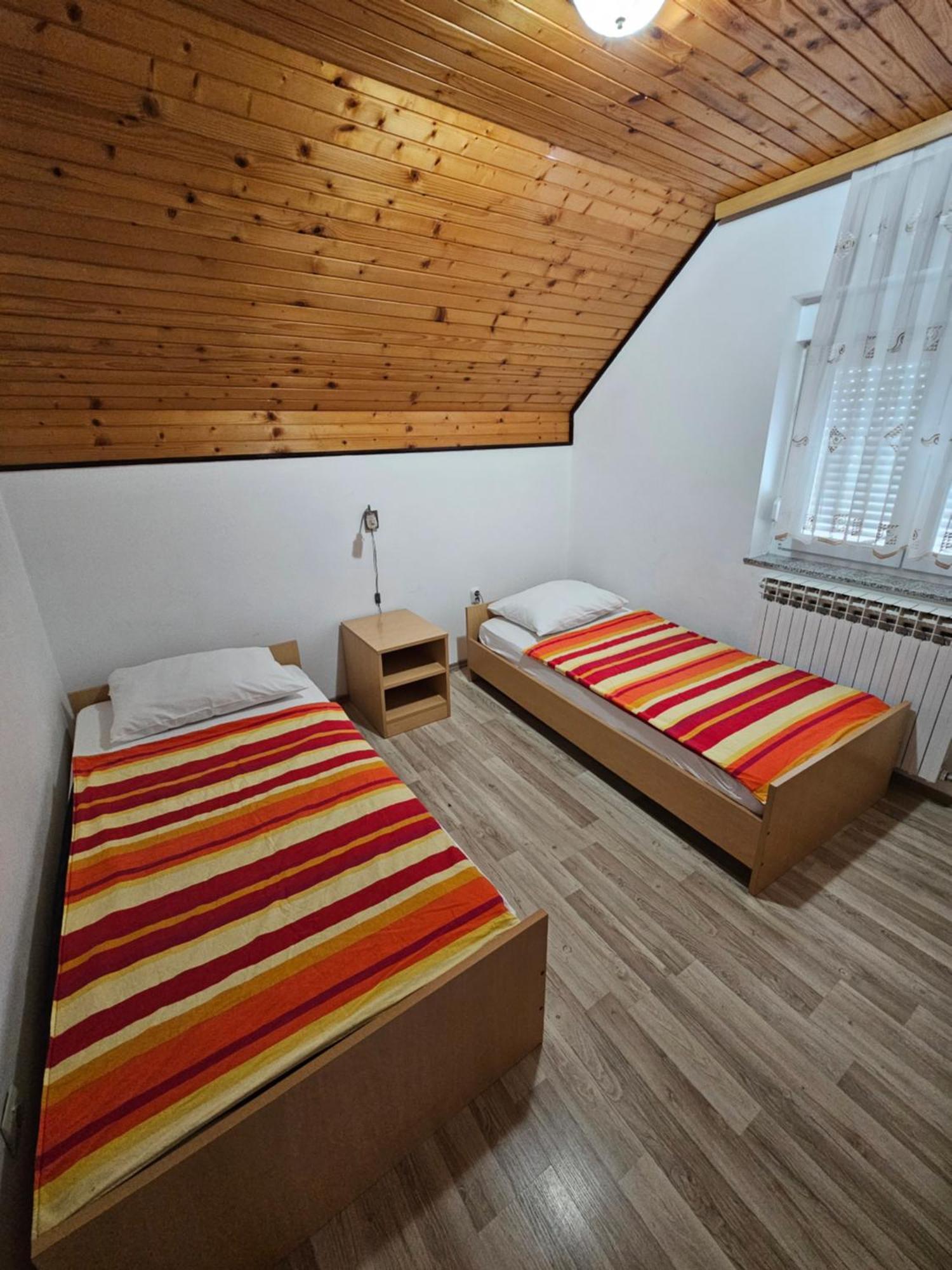 House Mirjana Hotel Smoljanac Exterior foto